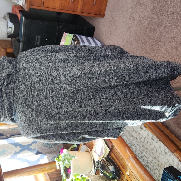 FAITH top - Picture 6 of 6